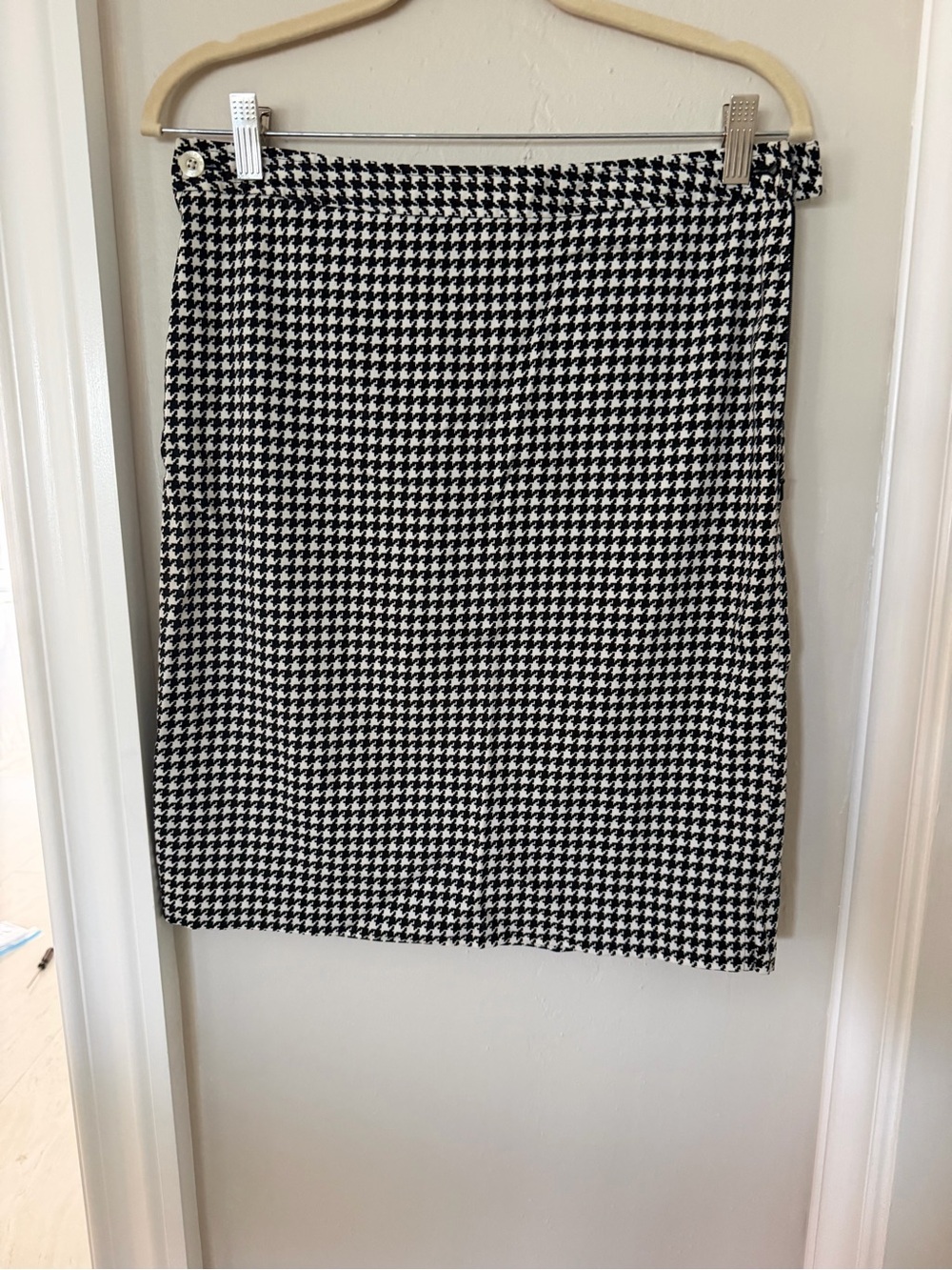 Ralph Lauren Black and White Houndstooth Pencil Skirt